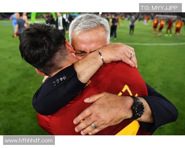 罗马与波尔图激战正酣谁能在欧战舞台上笑到最后