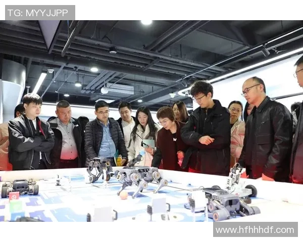 霍伊伦：探索科技与人文交融的未来之路与挑战