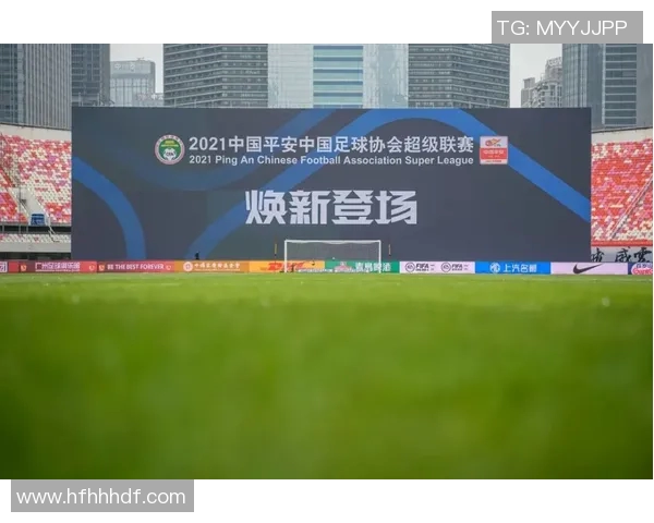 曼城与埃弗顿比赛因天气原因延期球迷期待新赛程安排