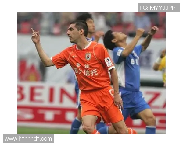 成都足球队成长之路：从默默无闻到璀璨辉煌的奋斗历程